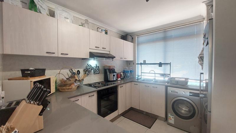 To Let 2 Bedroom Property for Rent in Kenridge Western Cape